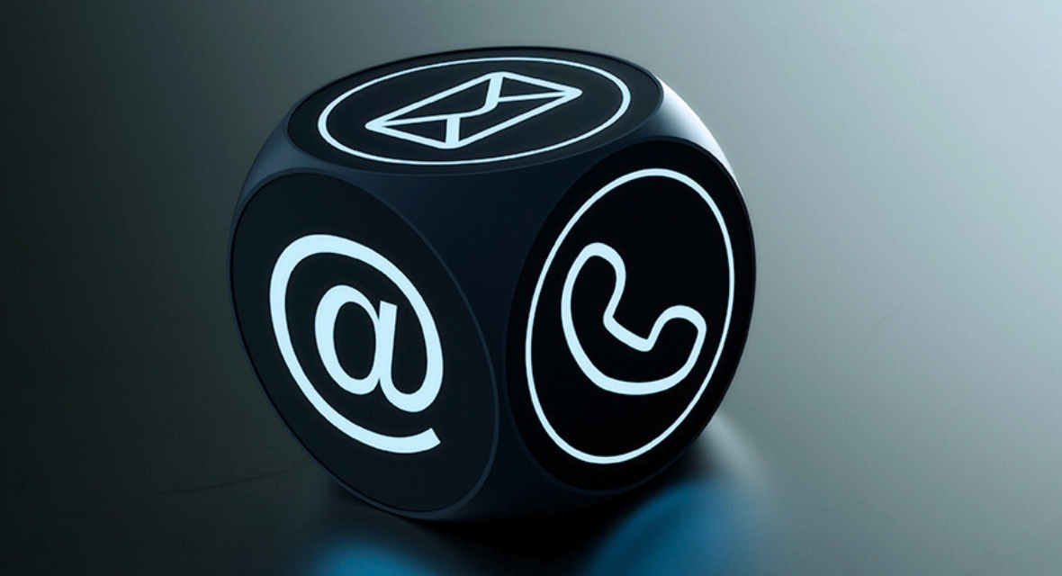 Würfel Würfel mit Kontakt-Icons